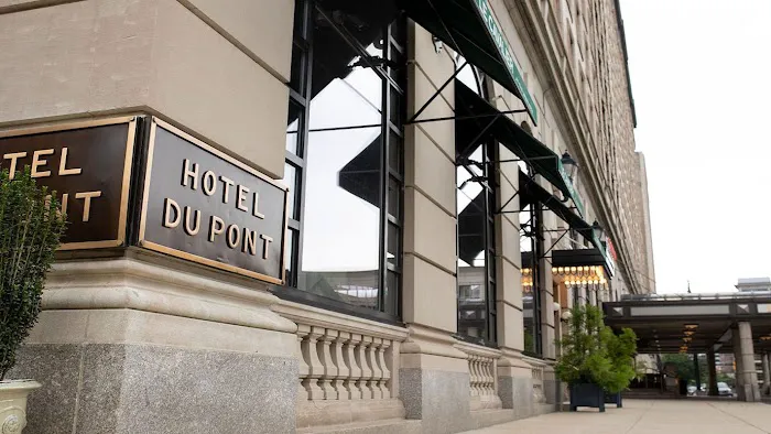 HOTEL DU PONT 5