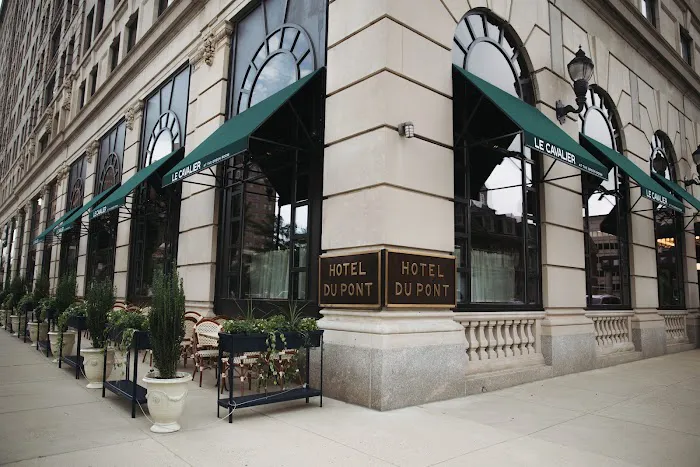 HOTEL DU PONT 5