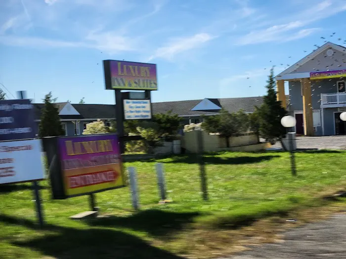 Luxury Inn & Suites 4