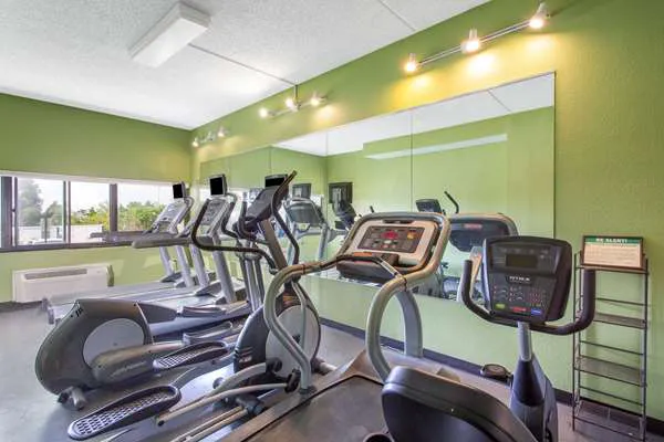 Days Inn by Wyndham Absecon Atlantic City Area 4