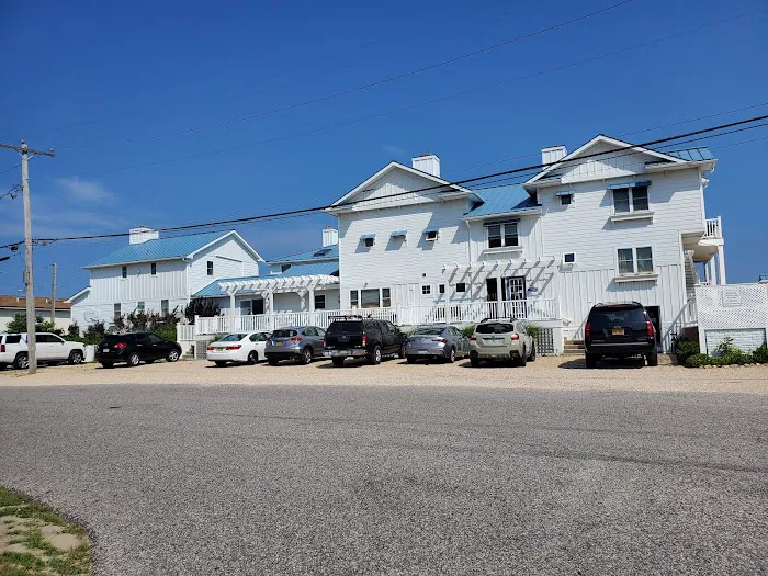 The Montauk Soundview 4