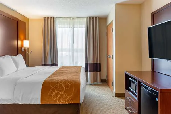 Comfort Suites Lancaster Amish Country 4