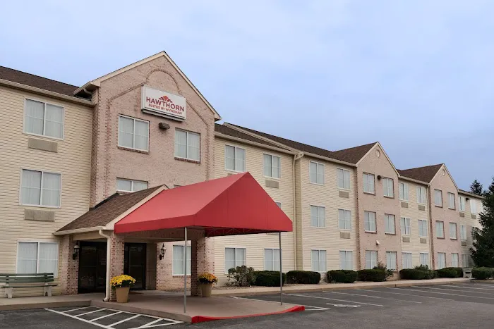 Lancaster Suites 4