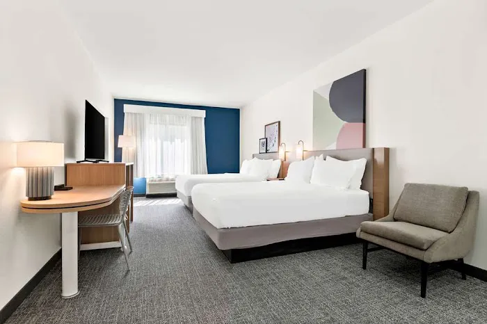 Spark by Hilton Lancaster Dutch Country 4