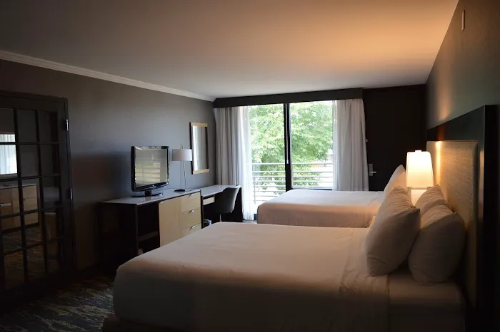 Wyndham Lancaster Resort and Convention Center 4