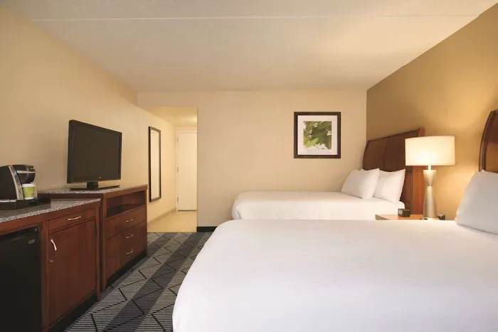 Hilton Garden Inn Lancaster 4