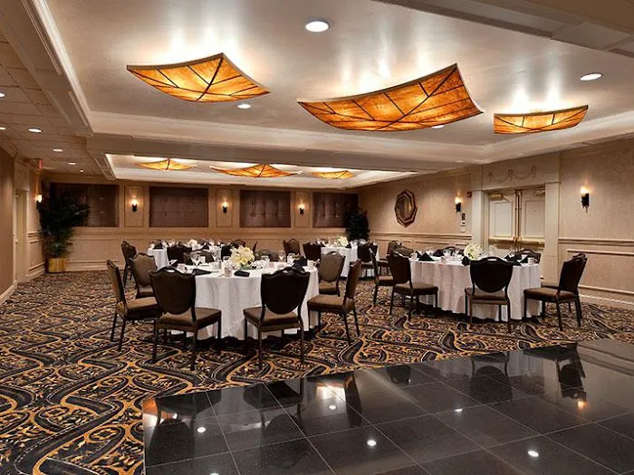 Eden Resort & Suites 4
