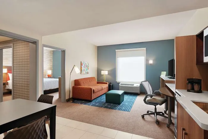 Home2 Suites by Hilton Lancaster 4