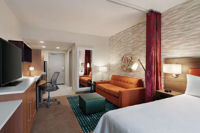 Home2 Suites by Hilton Lancaster 4