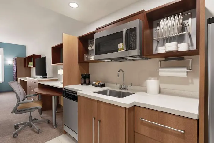 Home2 Suites by Hilton Lancaster 4