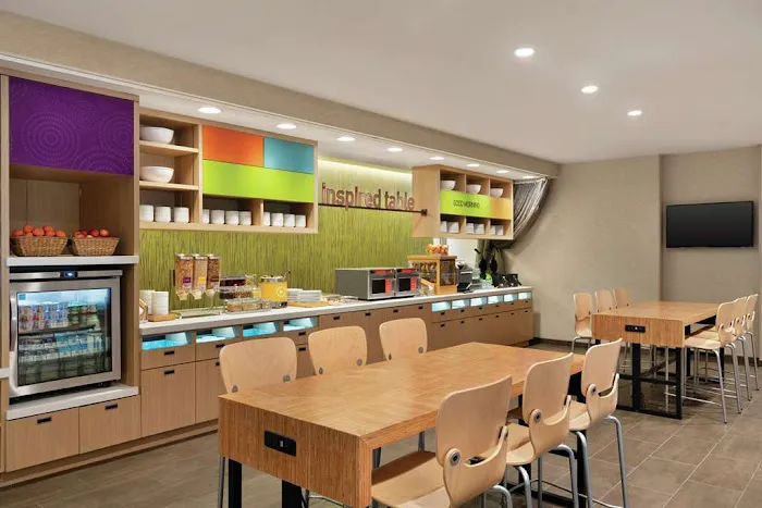 Home2 Suites by Hilton Lancaster 4