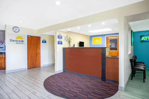 Days Inn by Wyndham Lancaster PA Dutch Country 4