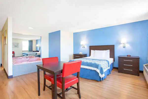 Days Inn by Wyndham Lancaster PA Dutch Country 4