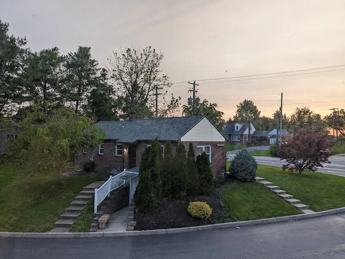 Days Inn by Wyndham Lancaster PA Dutch Country 4