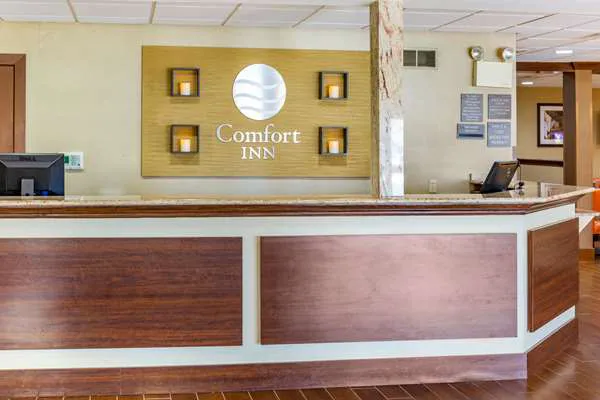 Comfort Inn Lancaster at Rockvale 4