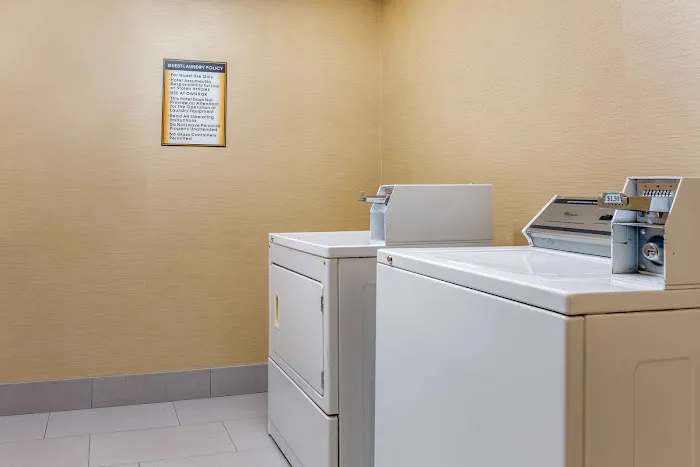 Comfort Inn Lancaster at Rockvale 4