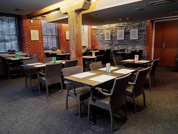 Lancaster Arts Hotel 4