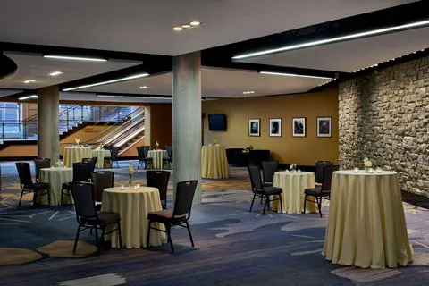 Lancaster Marriott at Penn Square 4
