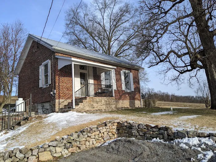 Kinder Hawk Schoolhouse Vacation Rental 4