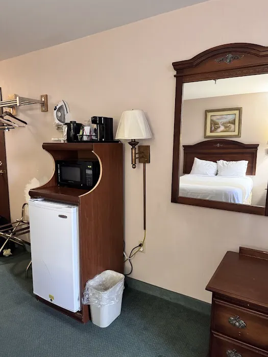 Pottsville Hotel 4