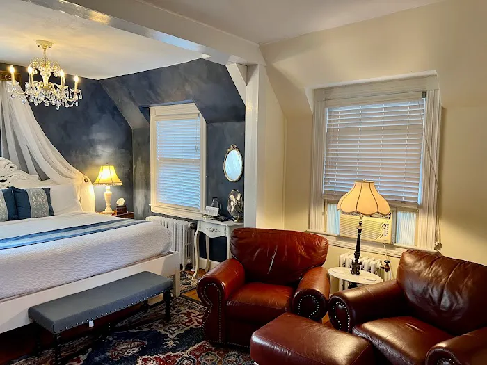 Manor House Inn 5