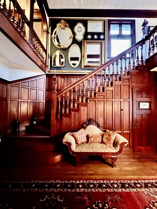 Manor House Inn 5