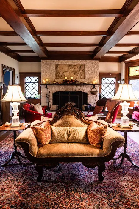 Manor House Inn 5