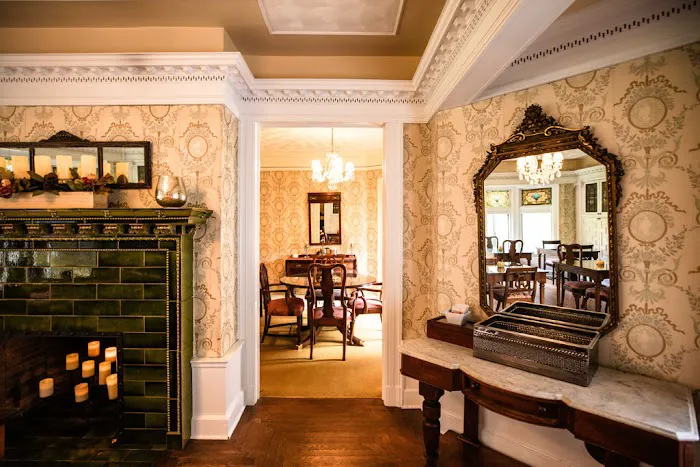 Manor House Inn 5