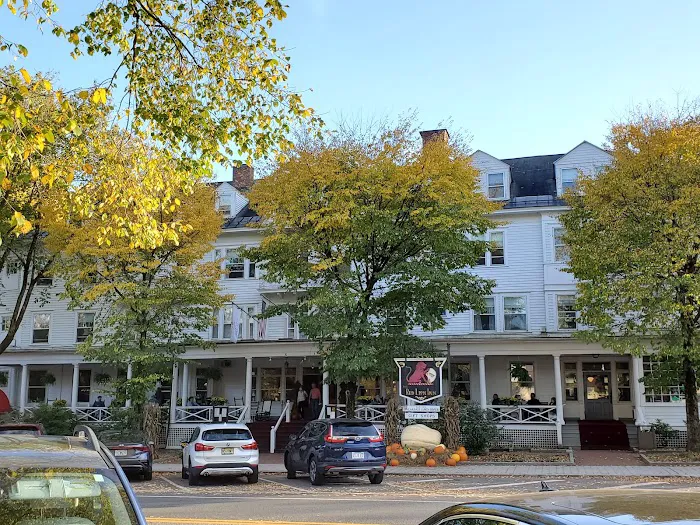 The Red Lion Inn 4
