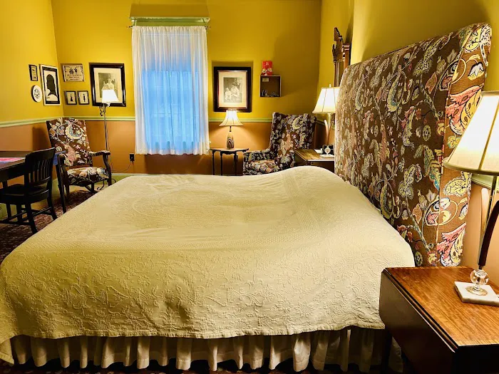 The Red Lion Inn 4
