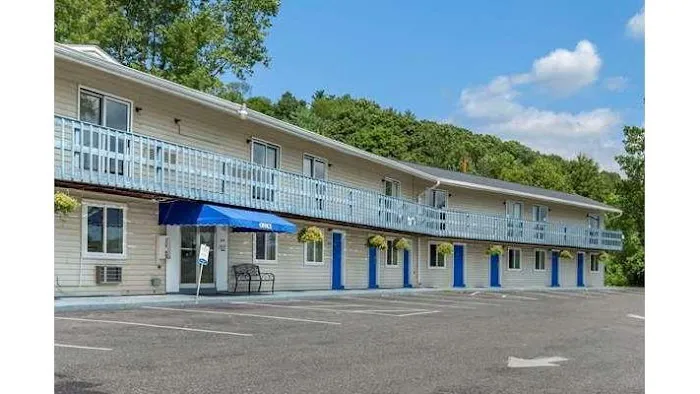 Econo Lodge Lee - Great Barrington 4