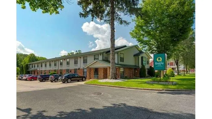 Quality Inn 5