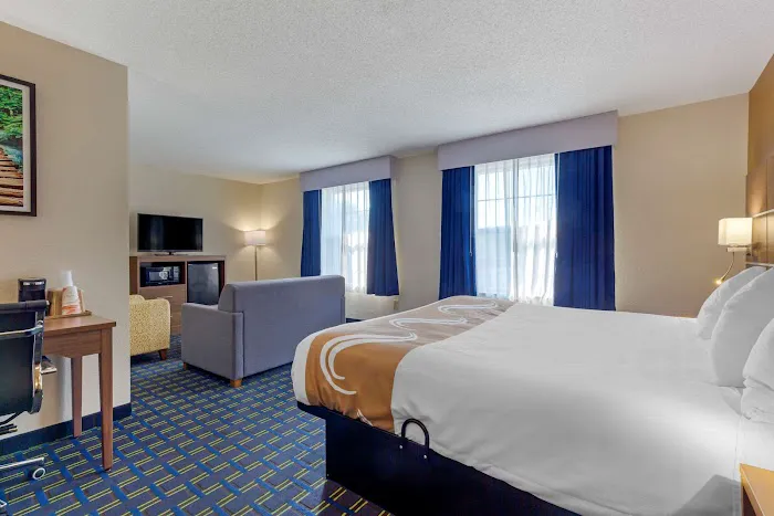 Quality Inn 5