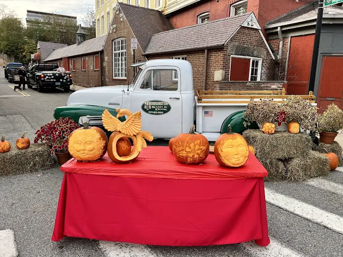 The Yankee Pedlar Inn 4