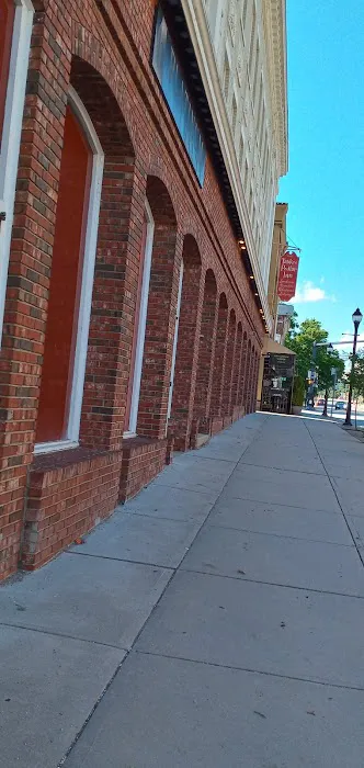 The Yankee Pedlar Inn 4