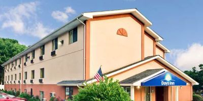 Days Inn by Wyndham Torrington
