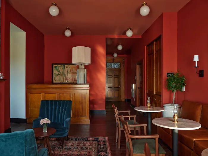 The Abner Hotel 5