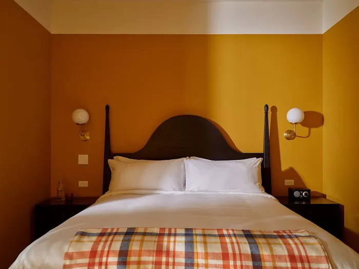 The Abner Hotel 5