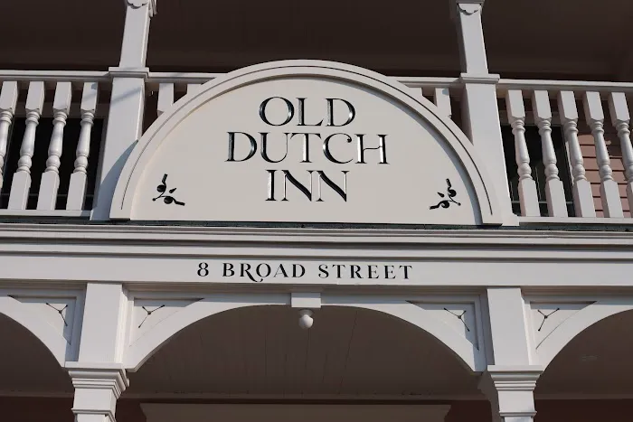Old Dutch Inn 4