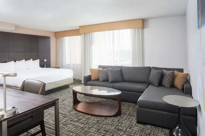 DoubleTree by Hilton Hotel Syracuse 4