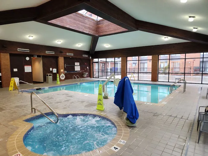DoubleTree by Hilton Hotel Syracuse 4