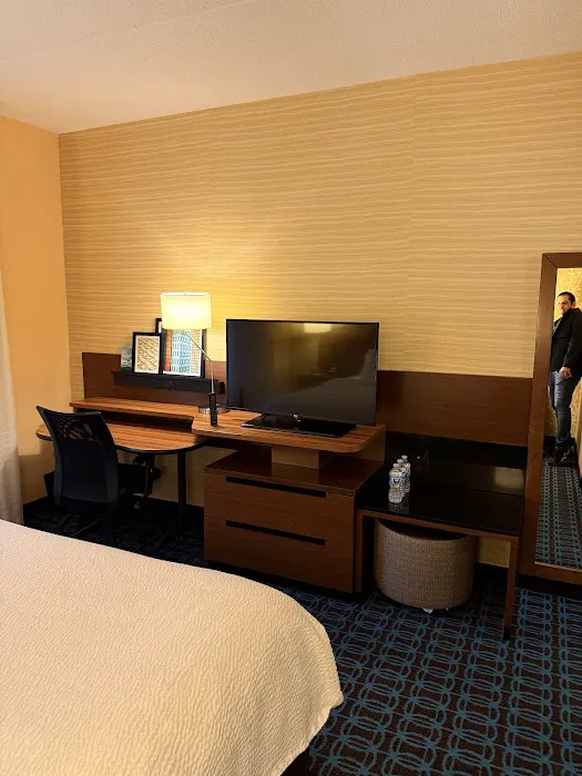 Fairfield Inn & Suites Syracuse Carrier Circle 4