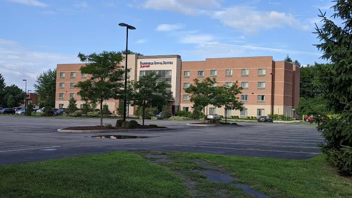 Fairfield Inn & Suites Syracuse Carrier Circle 4