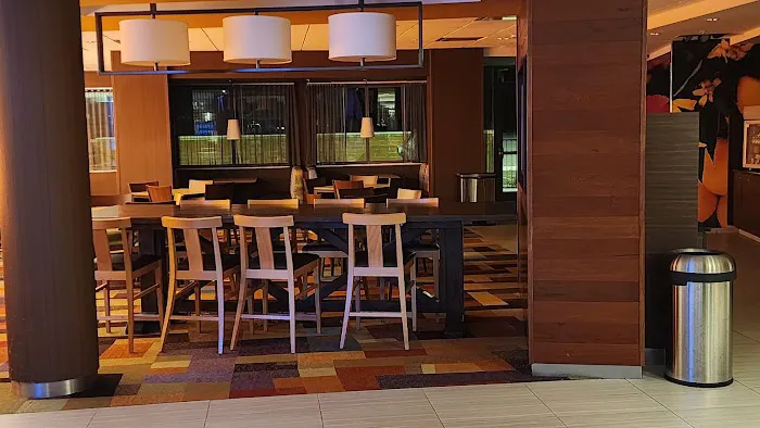 Fairfield Inn & Suites Syracuse Carrier Circle 4