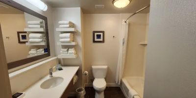 Hampton Inn & Suites Syracuse/Carrier Circle