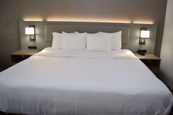 Comfort Inn & Suites Syracuse-Carrier Circle 4
