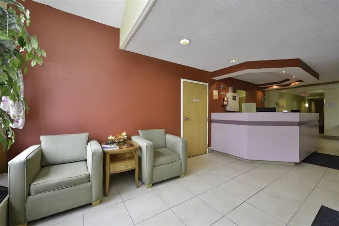 Americas Best Value Inn East Syracuse 4