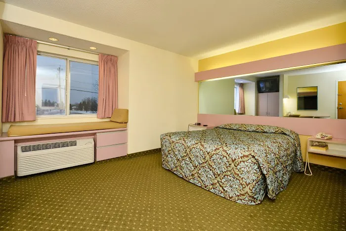 Americas Best Value Inn East Syracuse 4