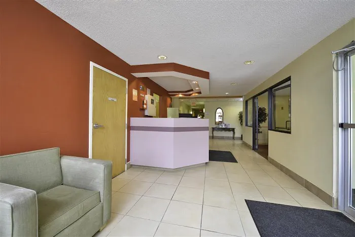 Americas Best Value Inn East Syracuse 4