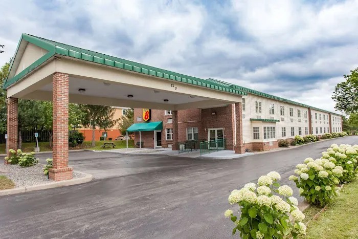 Syracuse Inn 4